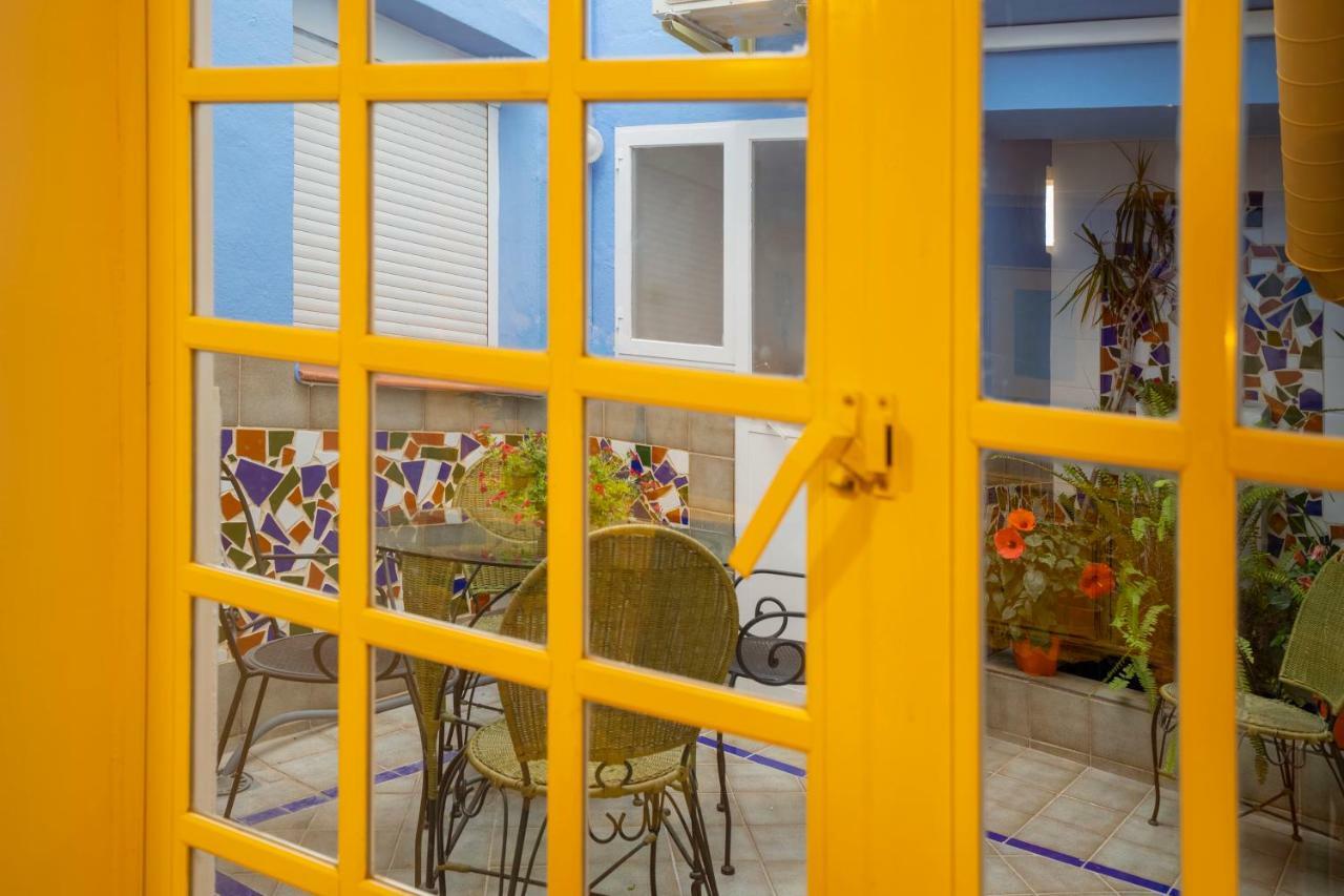 Apartamento En El Centro De Нерха Экстерьер фото