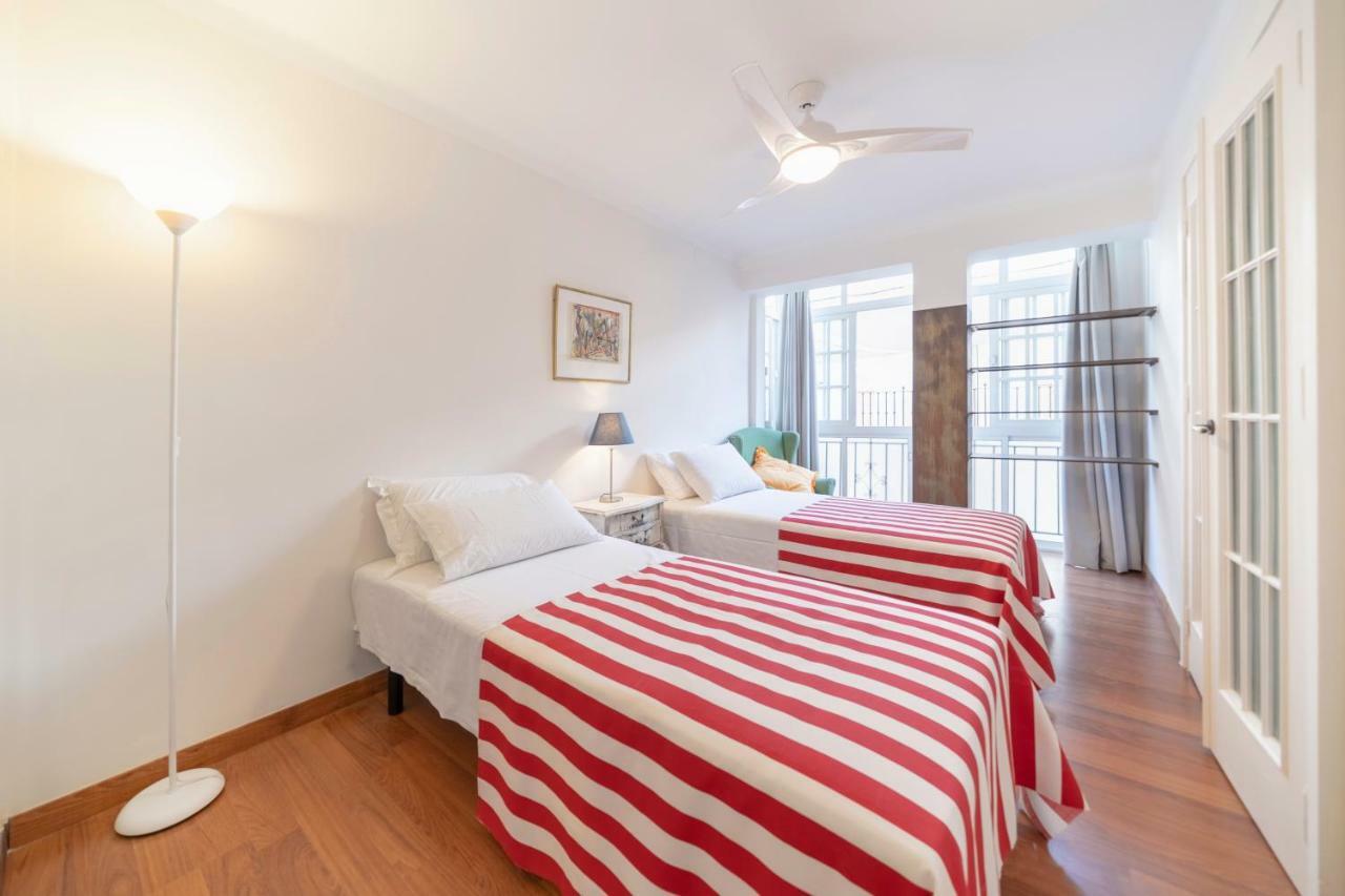 Apartamento En El Centro De Нерха Экстерьер фото